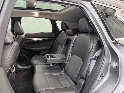 Certified 2023 INFINITI QX50 Luxe FWD image 31