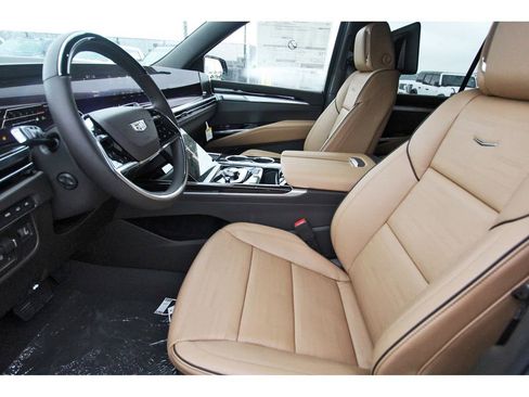 New 2026 Cadillac Escalade Luxury image 6