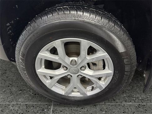 Used 2023 Jeep Grand Cherokee Limited w/ MOPAR Finishing Package image 24