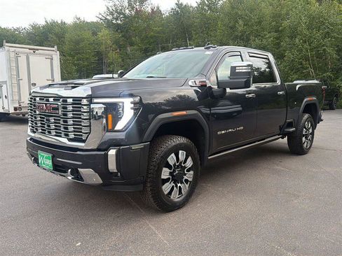 Used 2024 GMC Sierra 3500 Denali AWD/4WD image 1