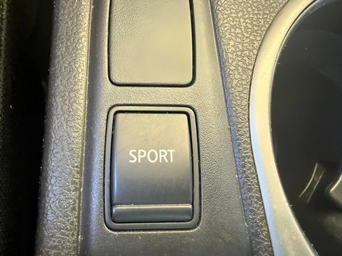 Used 2013 Nissan Rogue S w/ Special Edition Pkg FWD image 51