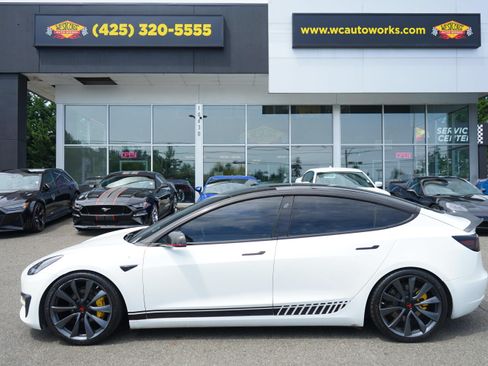 Used 2019 Tesla Model 3 Long Range AWD/4WD image 2
