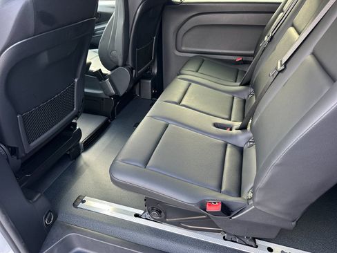 Used 2023 Mercedes-Benz Metris Passenger image 12