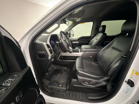Used 2019 Ford F250 Lariat w/ Lariat Ultimate Package AWD/4WD image 13