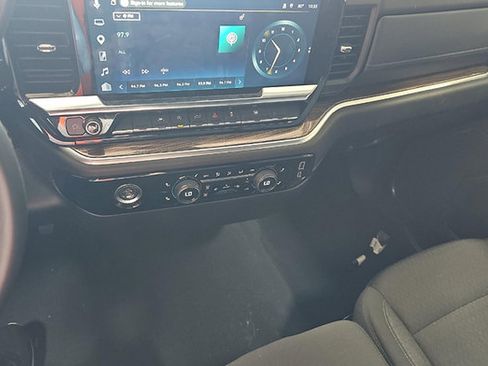Used 2024 Chevrolet Silverado 1500 LT AWD/4WD image 11