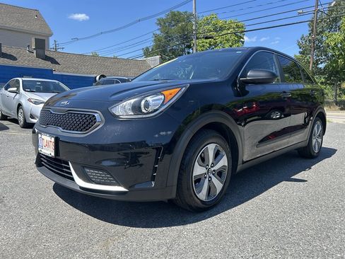 Used 2019 Kia Niro FE FWD image 1
