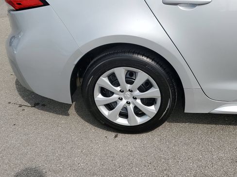 Certified 2024 Toyota Corolla LE FWD image 5