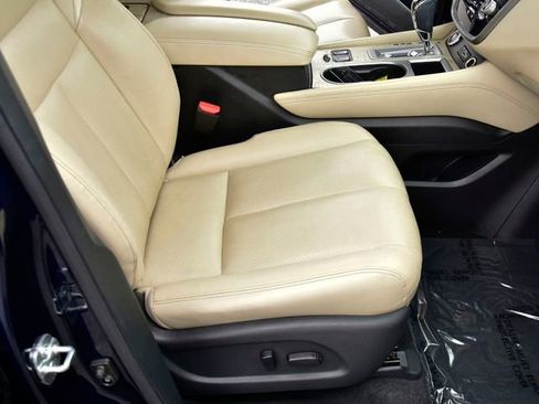 Used 2023 Nissan Murano SL image 13