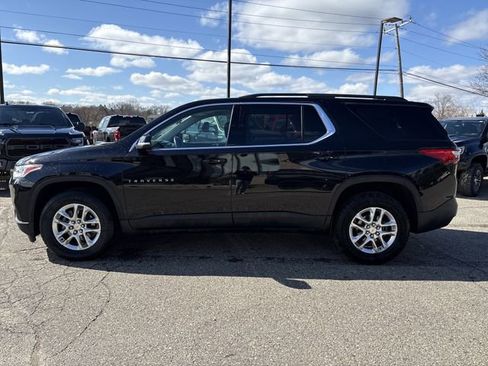 Used 2021 Chevrolet Traverse LT image 8