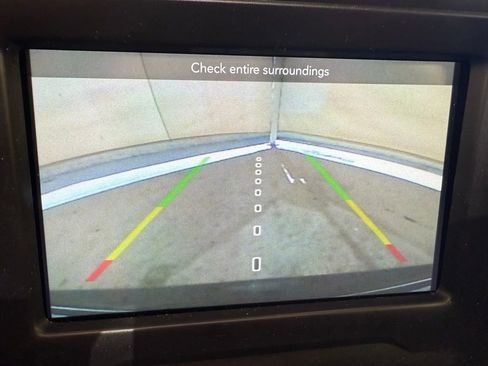 Used 2018 Jeep Renegade Latitude w/ Popular Equipment Group image 27