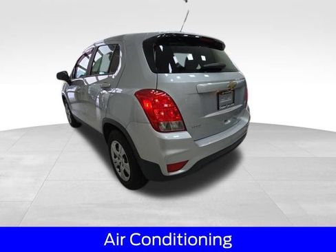 Used 2017 Chevrolet Trax LS image 6