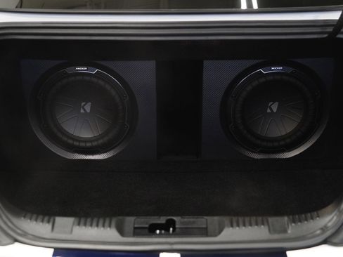 Used 2021 Ford Mustang Shelby GT500 w/ Carbon Fiber Track Pack image 38