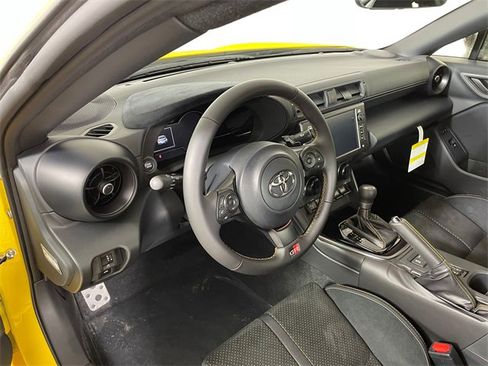 New 2026 Toyota GR86 YUZU Limited w/ GR Aero Kit image 3