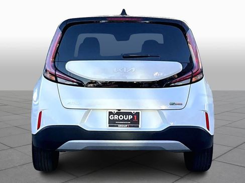 Certified 2023 Kia Soul EX image 4