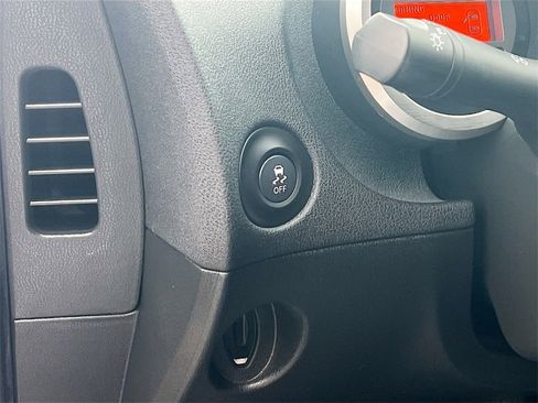 Used 2015 Nissan 370Z w/ Sport Package image 10