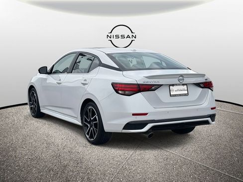 Certified 2025 Nissan Sentra SR w/ SR Premium Package image 7