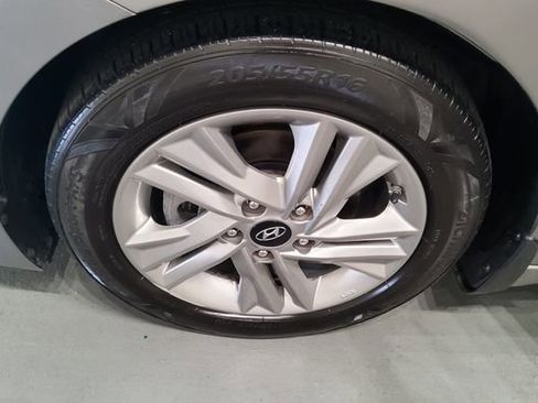 Used 2020 Hyundai Elantra Value Edition FWD image 33
