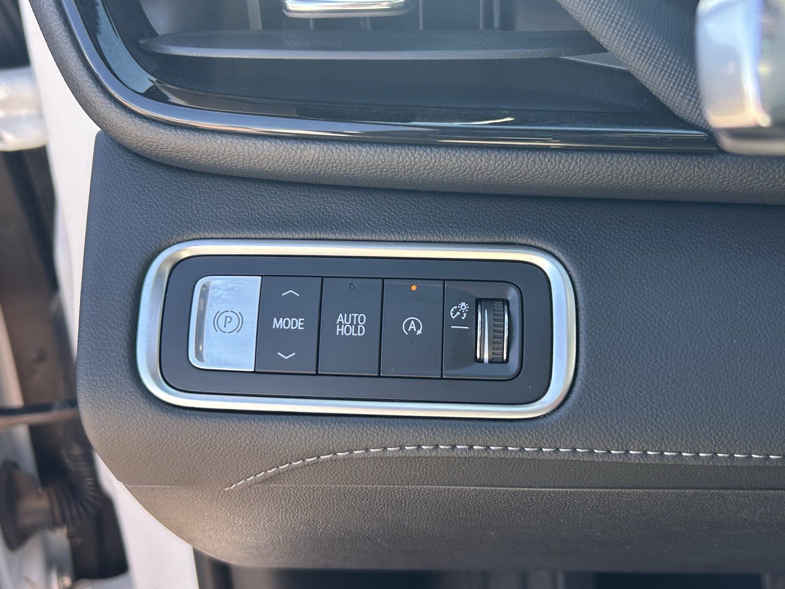 Used 2026 Buick Enclave Sport Touring FWD image 19