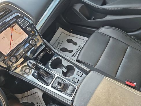 Used 2021 Nissan Maxima 3.5 SV w/ Floor Mat Group FWD image 29