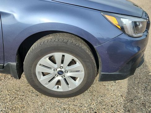 Used 2018 Subaru Outback 2.5i Premium AWD/4WD image 2