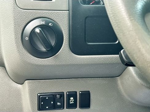 Used 2017 Nissan NV 3500 SV w/ SV Technology Package image 10