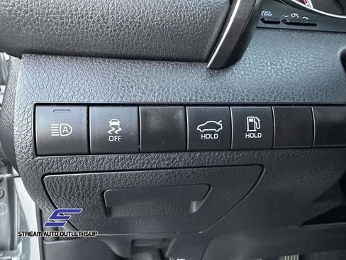 Used 2023 Toyota Camry LE image 24