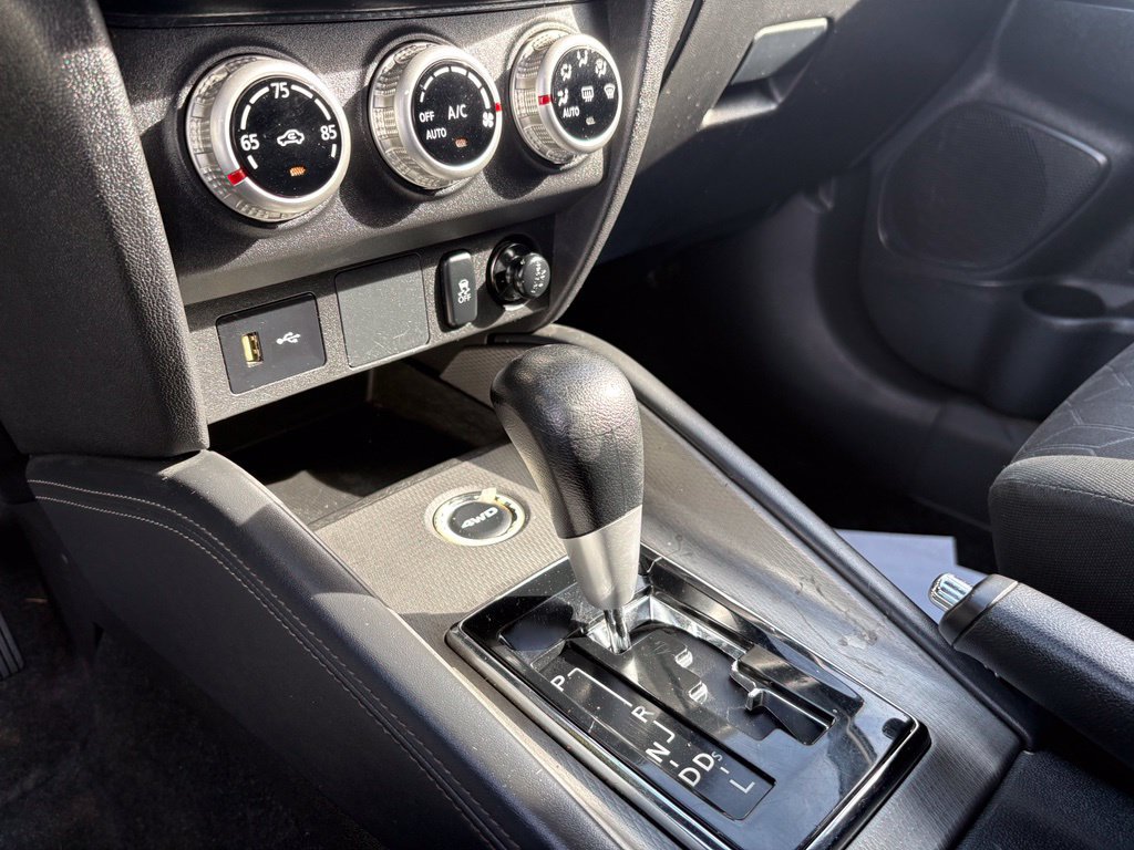 Used 2023 Mitsubishi Outlander Sport AWD image 23