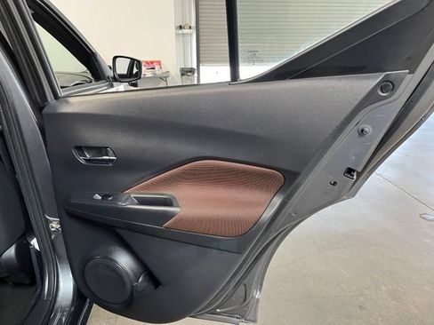 Used 2024 Nissan Kicks SR FWD image 15