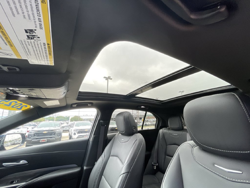 Certified 2025 Cadillac XT4 Premium Luxury FWD image 18