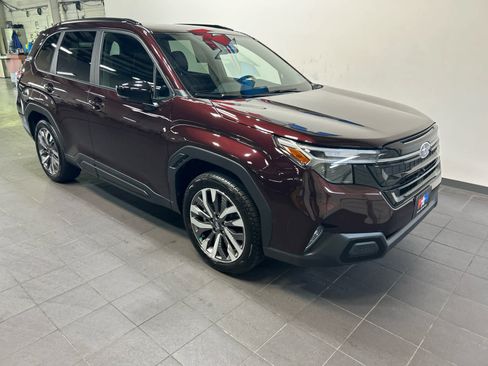 Used 2026 Subaru Forester Touring AWD/4WD image 2