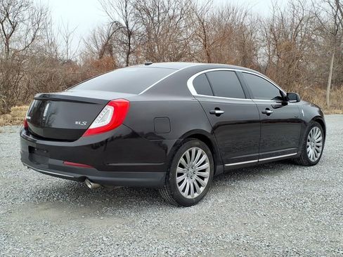 Used 2013 Lincoln MKS image 8