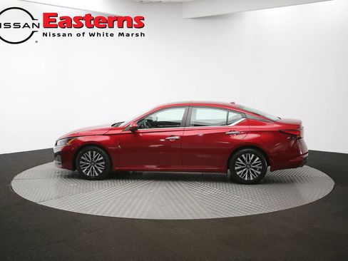 Used 2023 Nissan Altima 2.5 SV w/ SV Premium Package FWD image 59