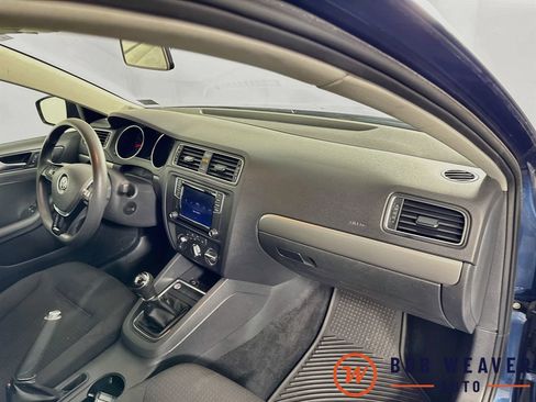 Used 2016 Volkswagen Jetta SE FWD image 33