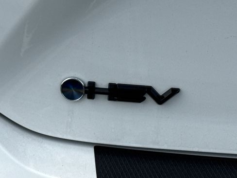 New 2026 Toyota Camry SE image 10