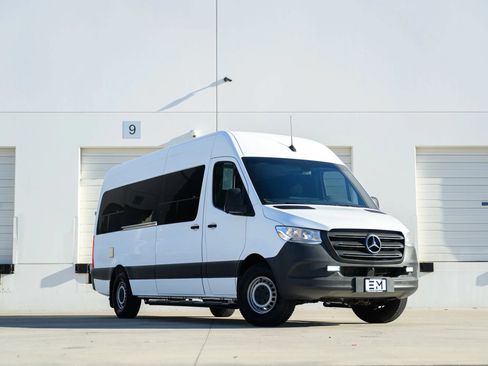 Used 2019 Mercedes-Benz Sprinter 170 image 76