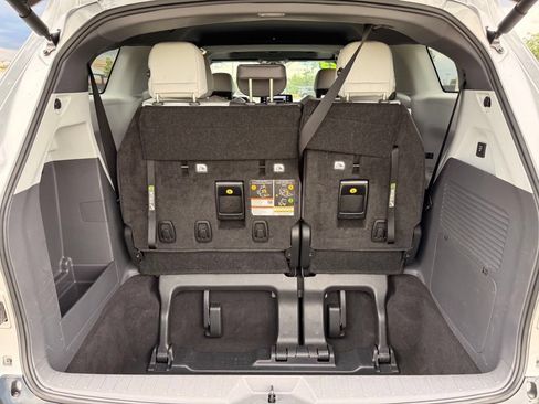 Used 2023 Toyota Sienna XSE w/ XSE Plus Package AWD/4WD image 28