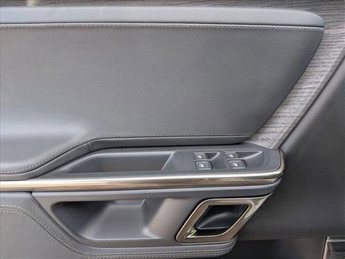 Used 2023 Rivian R1S Adventure image 15