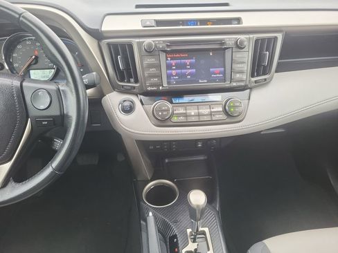 Used 2014 Toyota RAV4 Limited w/ Technology Package image 14
