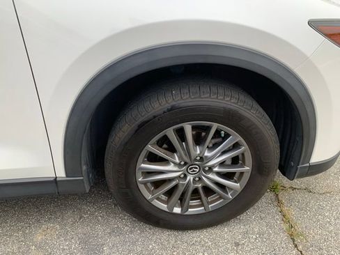 Used 2017 MAZDA CX-5 Touring FWD image 9