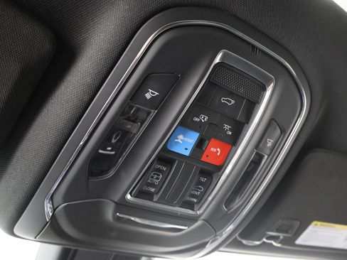 Used 2023 Jeep Grand Cherokee Altitude AWD/4WD image 61