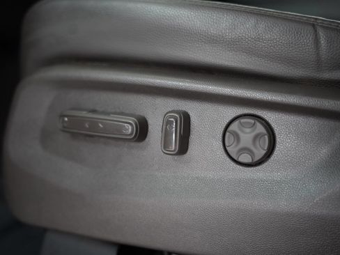 Used 2018 Honda Odyssey Elite image 49