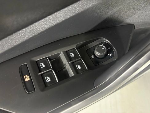 Used 2025 Volkswagen Jetta Sport FWD image 15