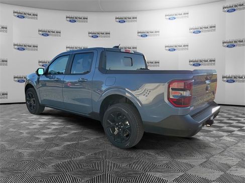 New 2025 Ford Maverick Lariat w/ Black Appearance Package image 3
