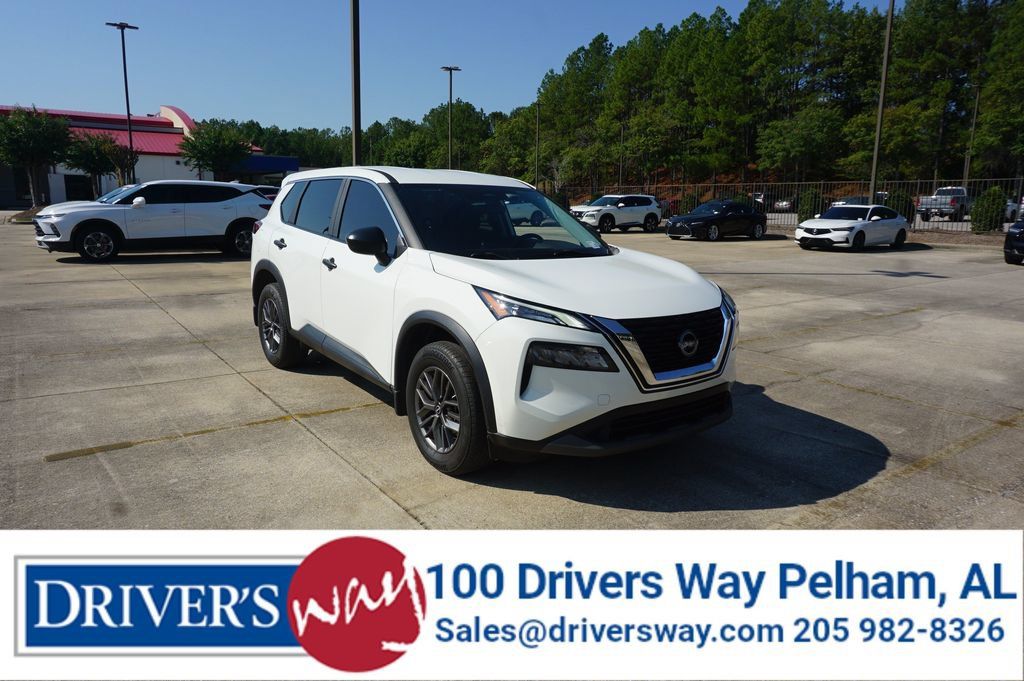 Used 2023 Nissan Rogue S FWD image 1