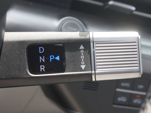 Used 2026 Hyundai Kona Limited FWD image 13
