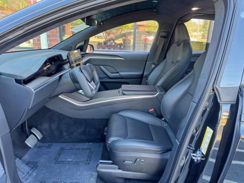 Used 2023 Tesla Model X AWD/4WD image 16