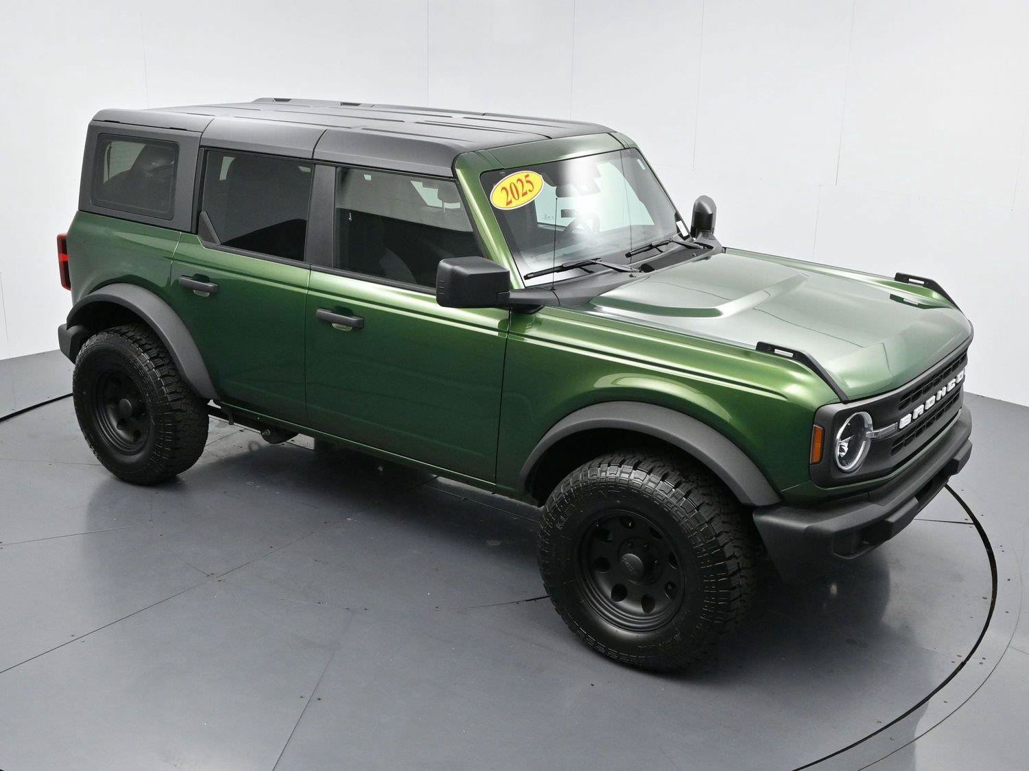 Used 2025 Ford Bronco 4-Door AWD/4WD image 42
