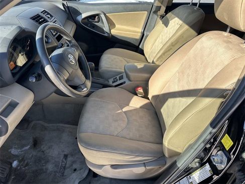 Used 2011 Toyota RAV4 4WD image 19