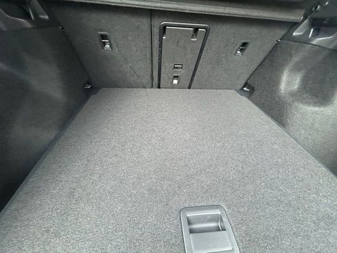 Used 2024 Volkswagen ID.4 S image 40