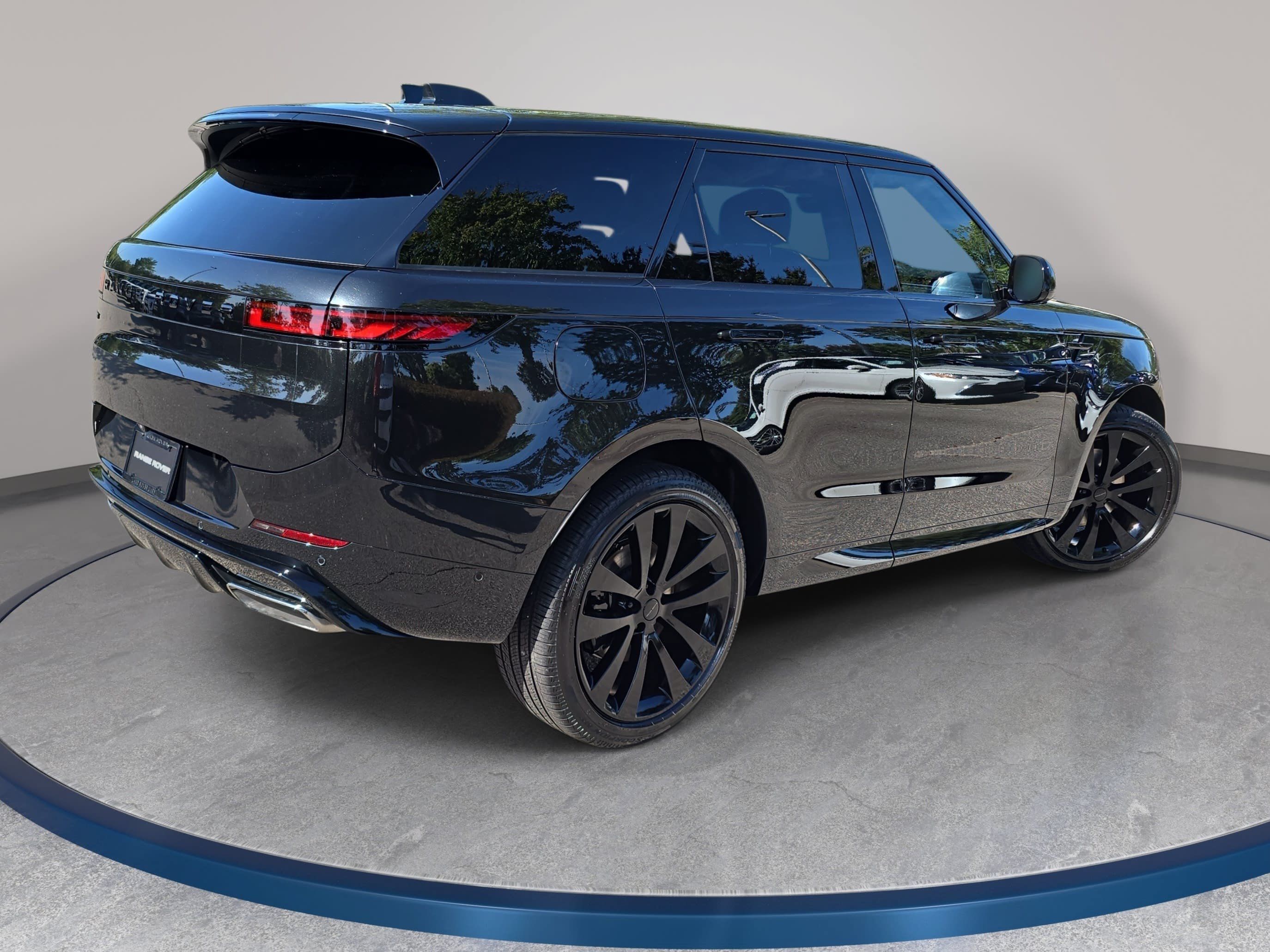 New 2027 Land Rover Range Rover Sport Dynamic SE AWD/4WD image 5